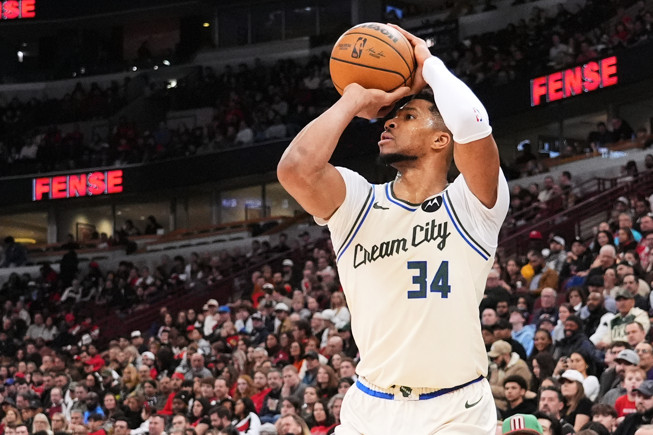 bucks-list-antetokounmpo-as-questionable-for-saturday-s-game-as-he