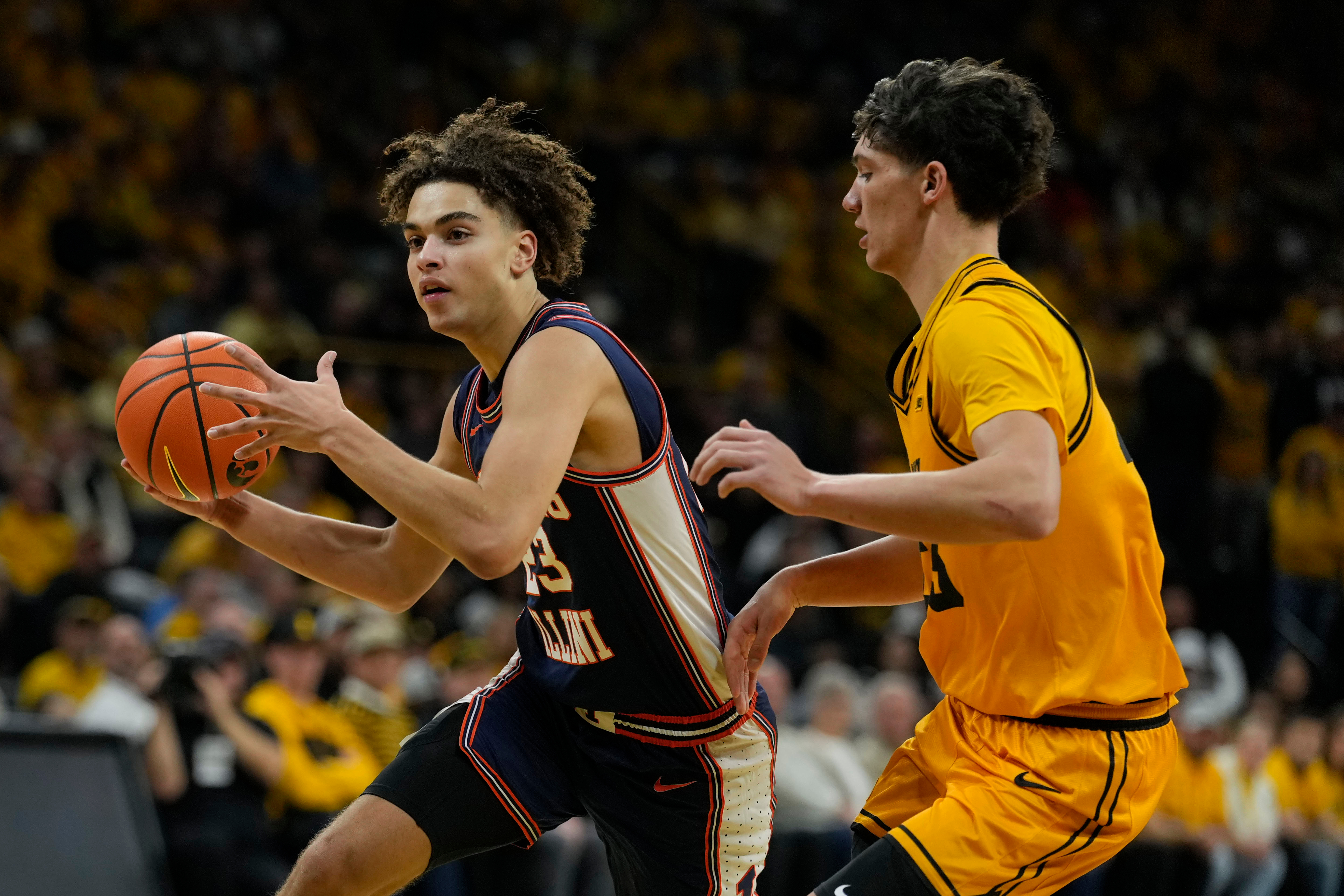 No. 19 Iowa falls to No. 16 Illinois 75-69