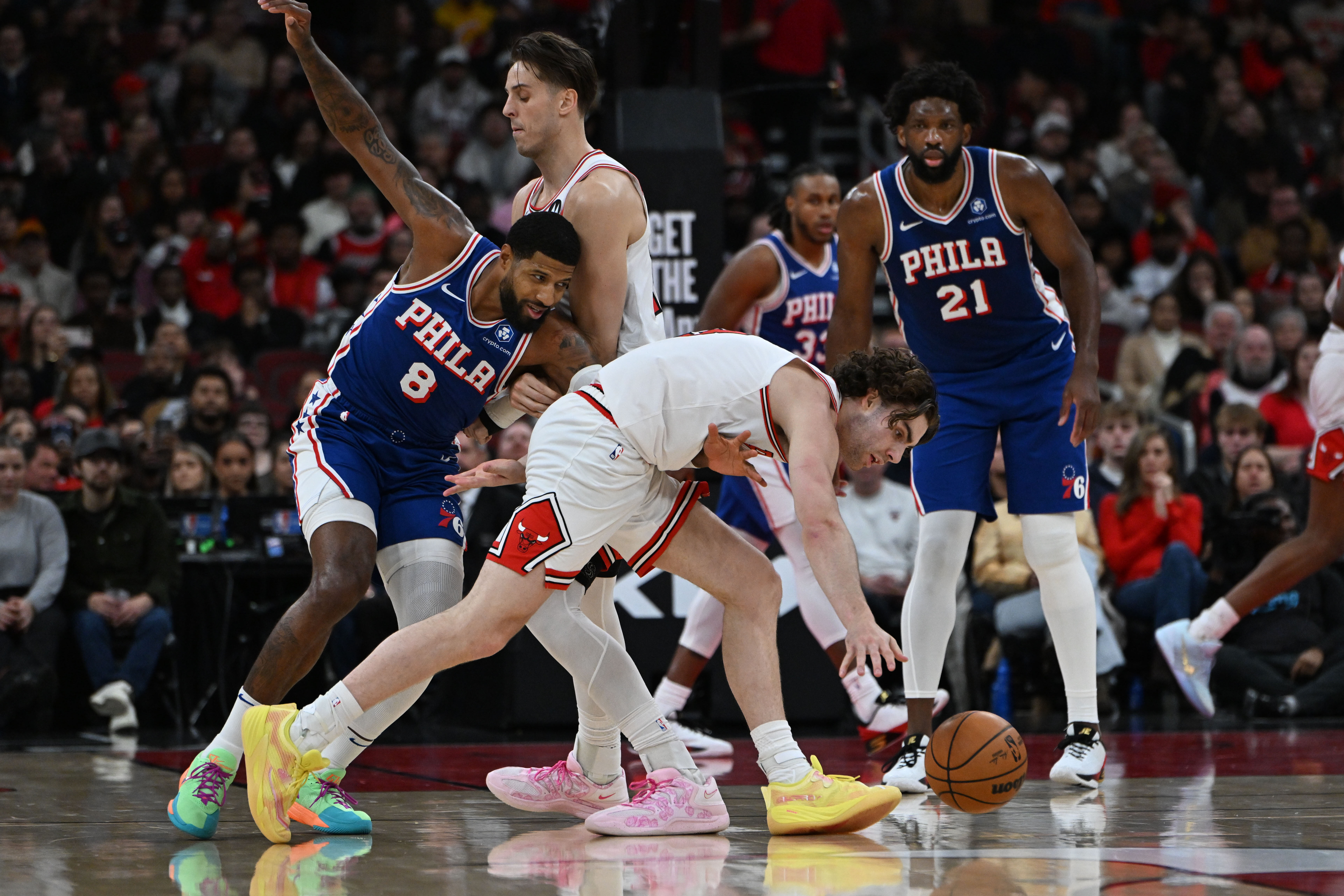 Smith ignites decisive run with thunderous dunk on Embiid as Bulls beat  76ers 109-92 | ktvb.com